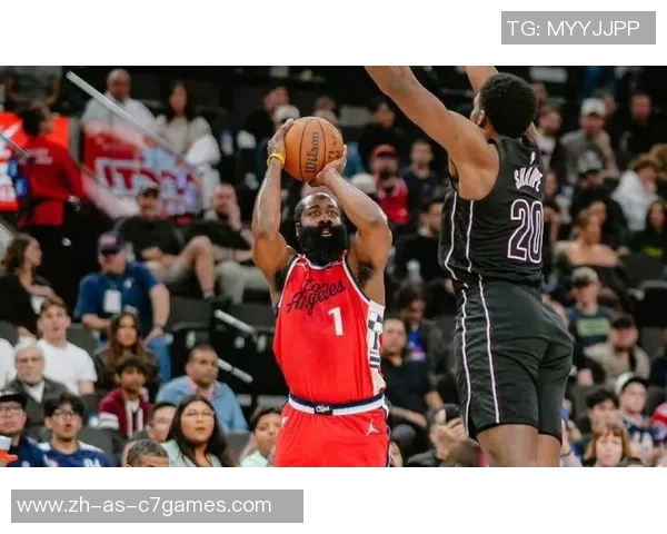 完败!老詹36+4哈登里程碑，东契奇两人伤退，伦纳德32+3新援迸发